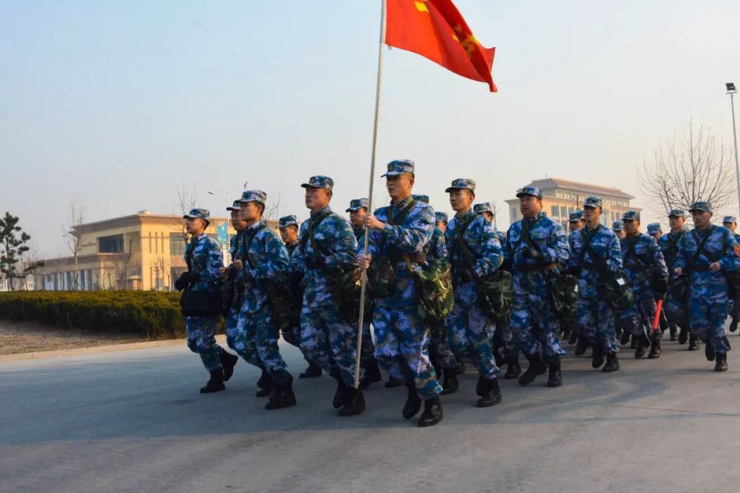 伯明翰城大获全胜，瞄准前列