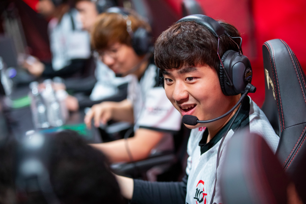 开云体育登录-TSM绝杀100T，Viper完成史诗逆转强强对话四强赛，引爆全场热议