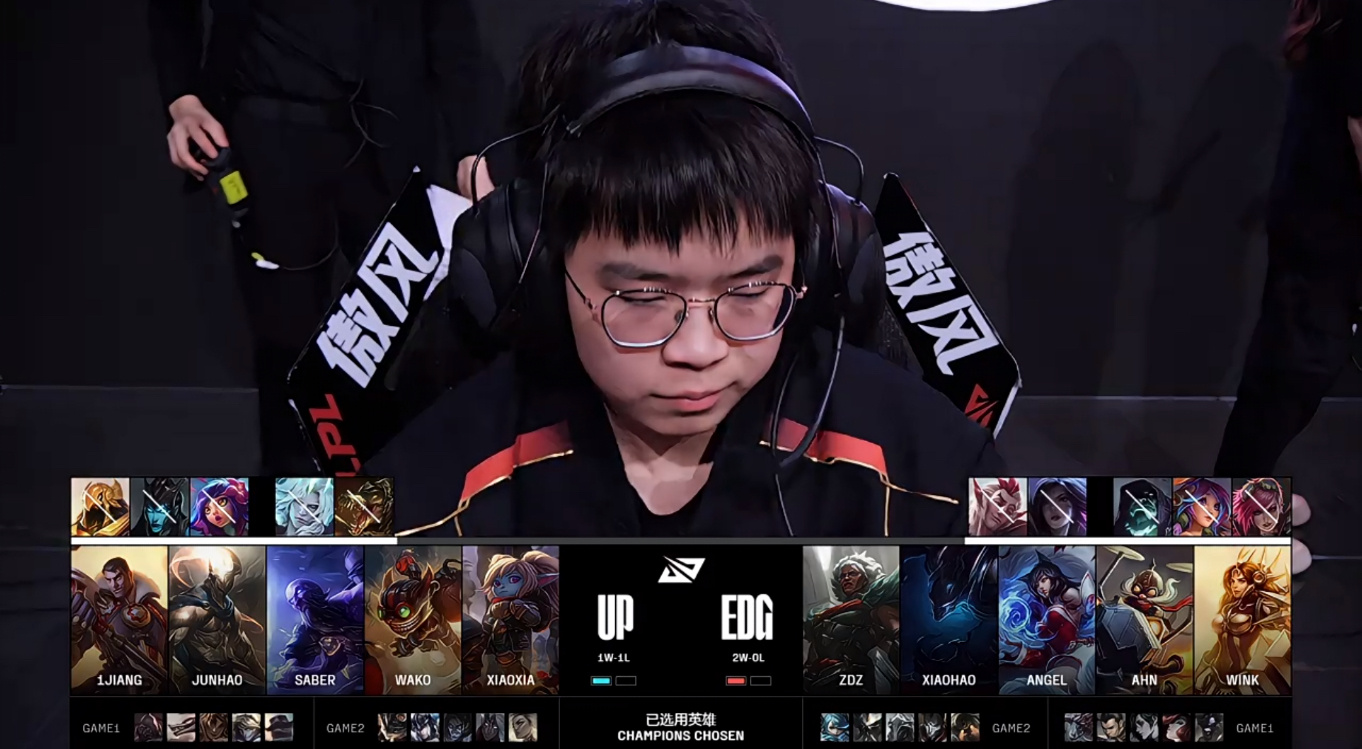 开云体育-EDG鏖战CLG，Deft操刀奇招英雄翻盘顶尖较量半决赛，强势挺进下一轮