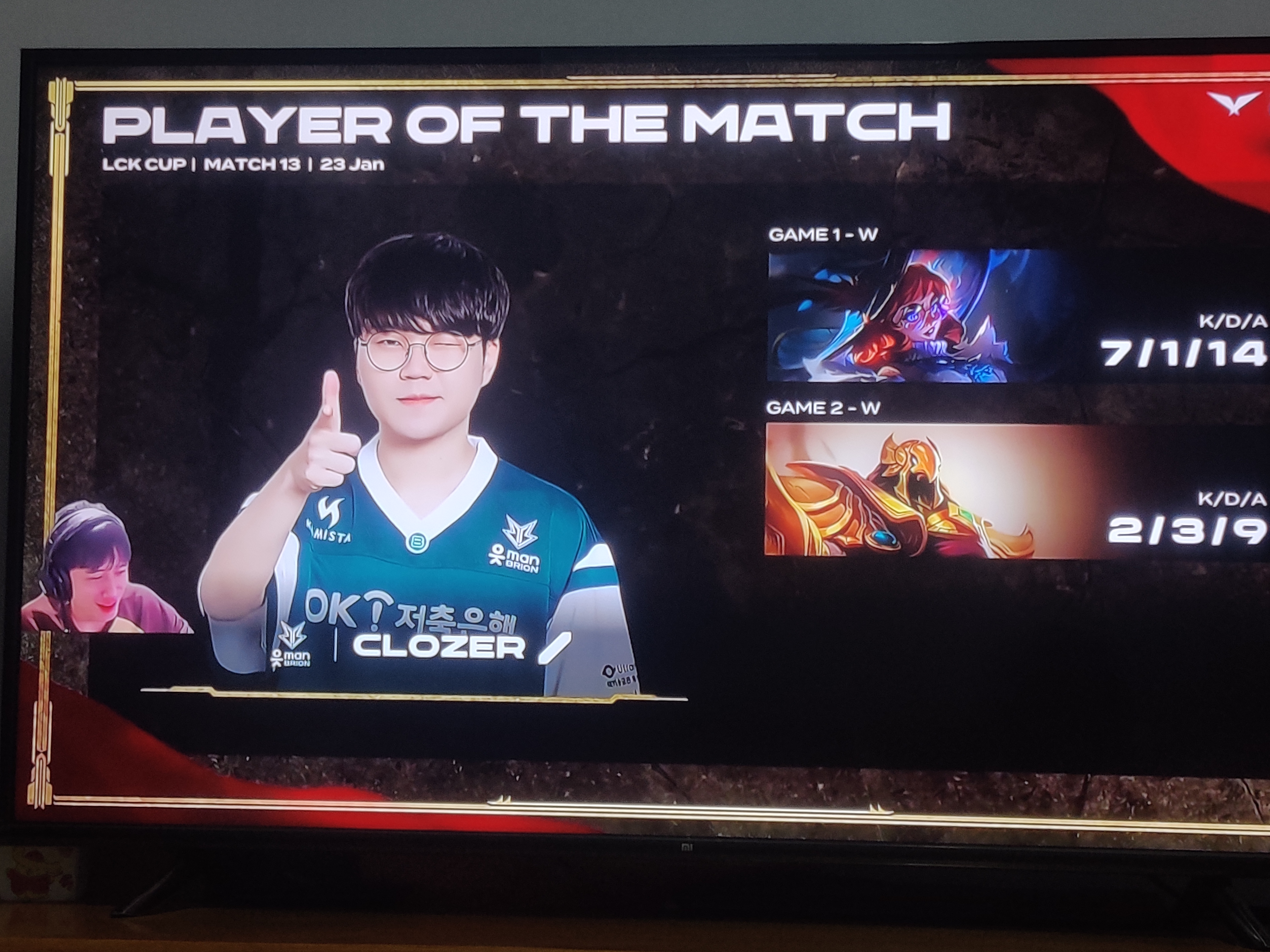 EDG鏖战CLG,Deft操刀奇招英雄翻盘顶尖较量半决赛,强势挺进下一轮 EDG鏖战CLG,Deft操刀奇招英雄翻盘顶尖较量半决赛,强势挺进下一轮