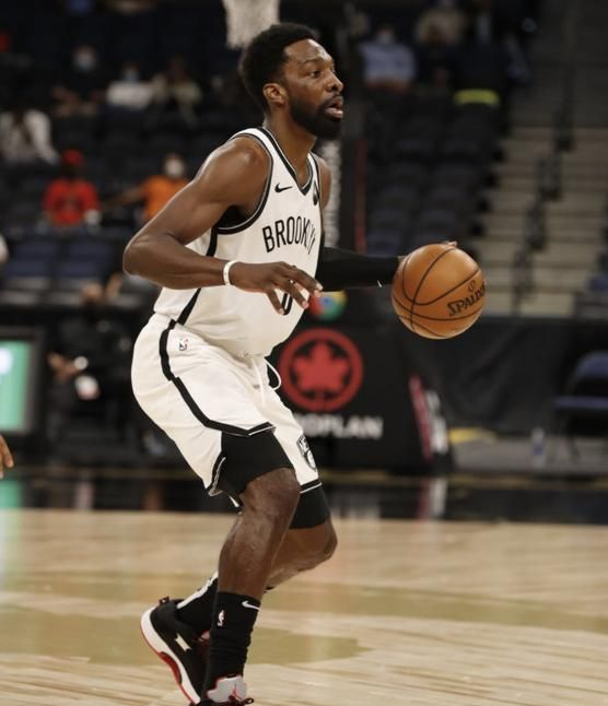 开云体育APP下载-篮网队连胜九场，季后赛前景一片光明