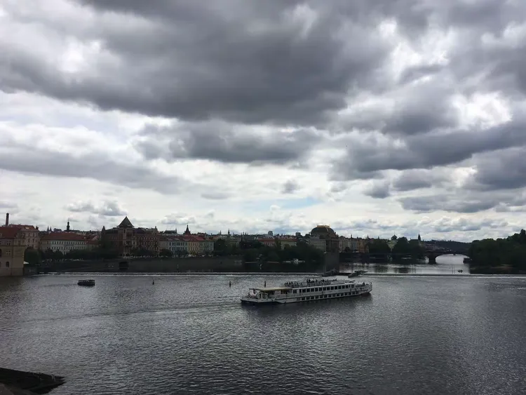 捷克战胜奥地利,取得宝贵三分 捷克战胜奥地利,取得宝贵三分